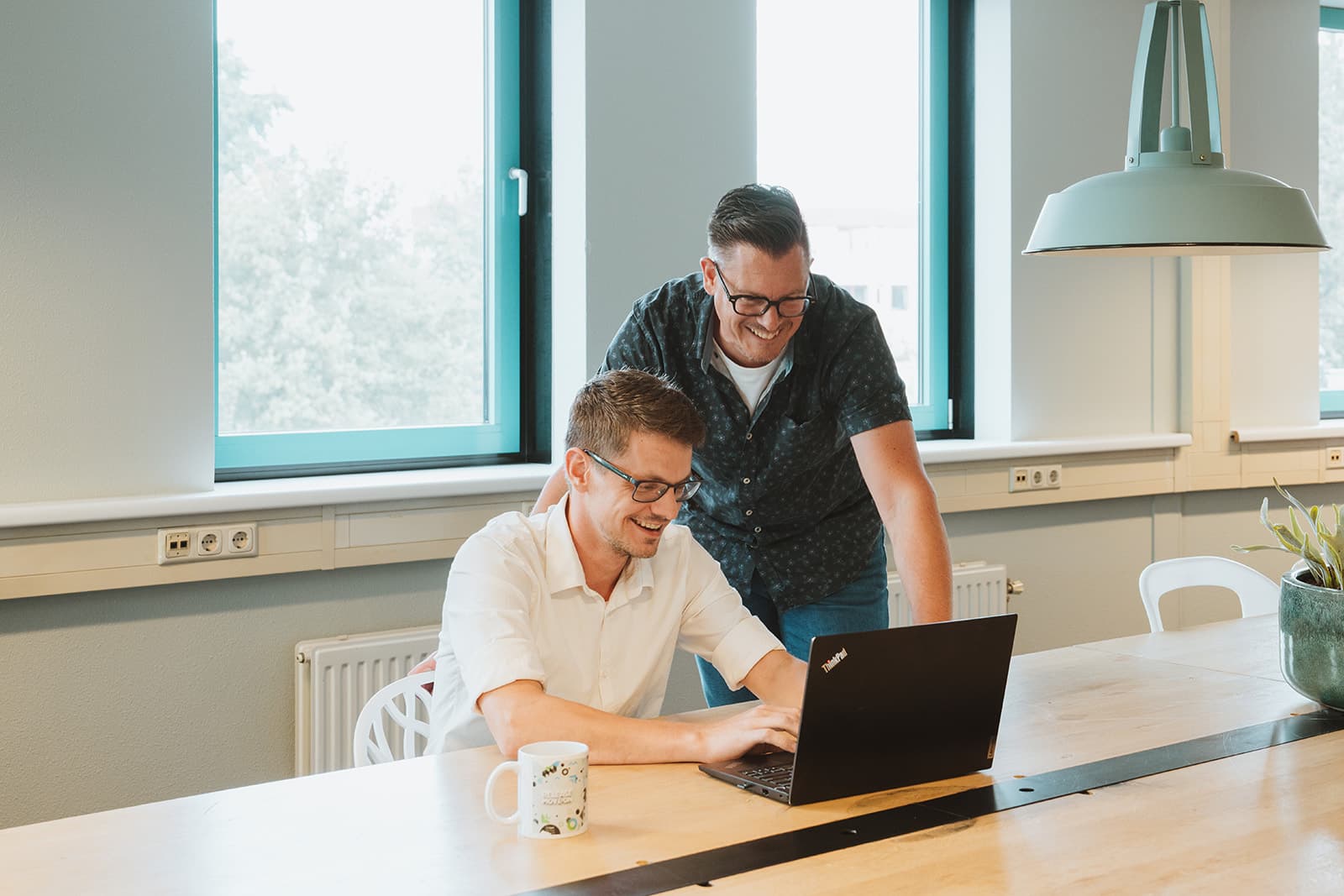 Samenwerking op kantoor bij 2ICT
